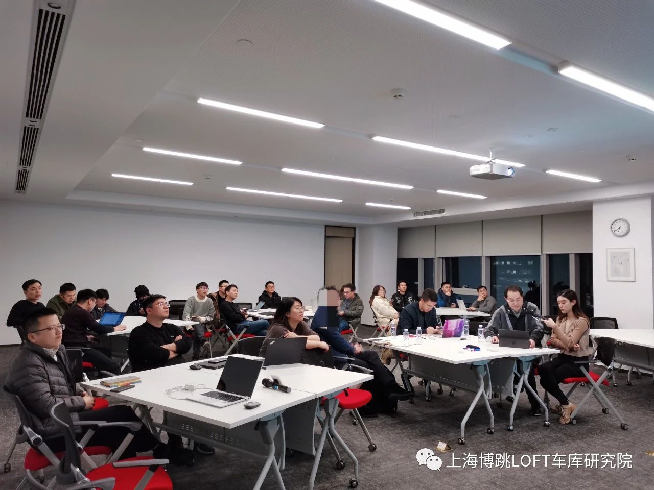 广州杭州LOFT车库专题会